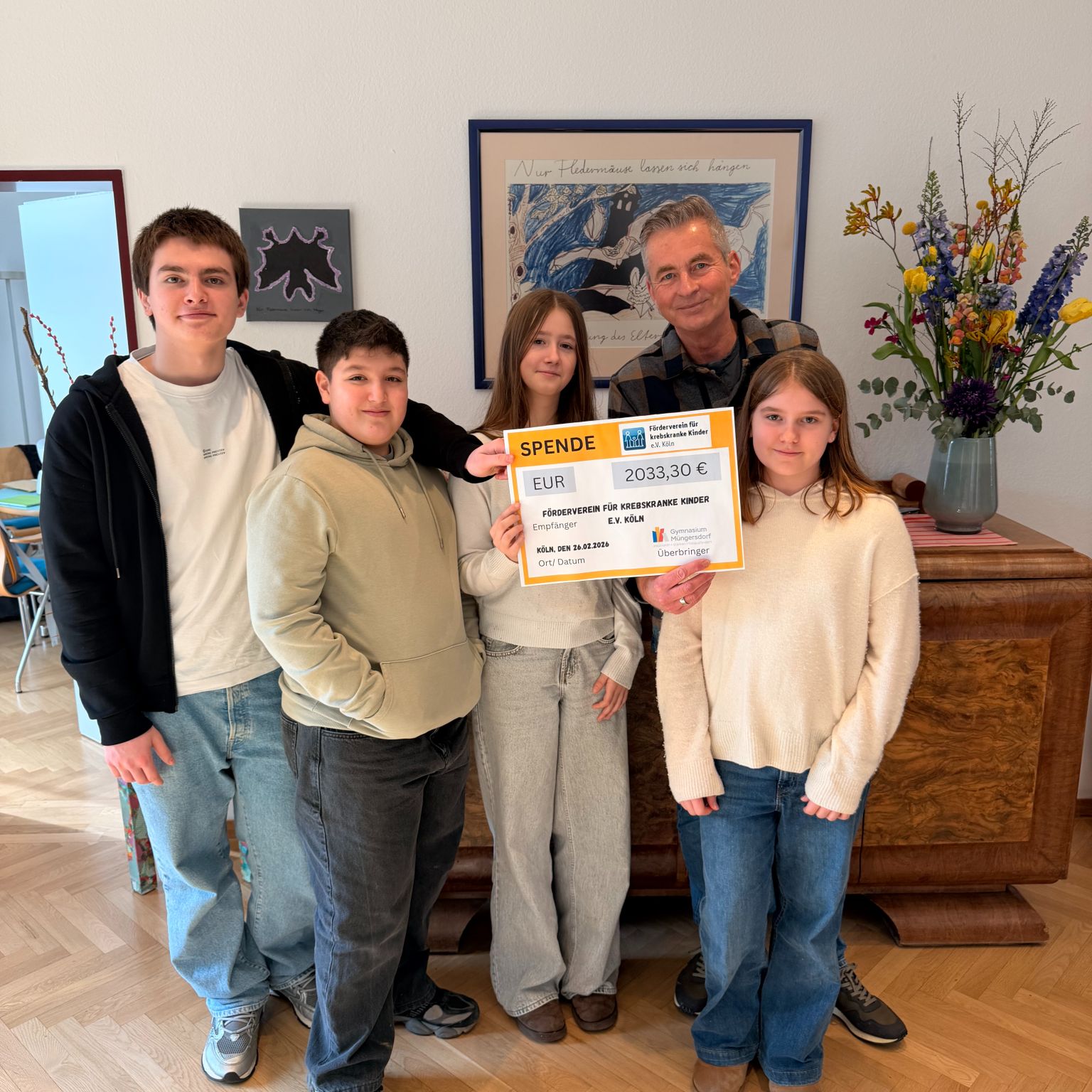 Beim Adventsbasar des Gymnasium Müngersdorf haben die Schülerinnen und Schüler m